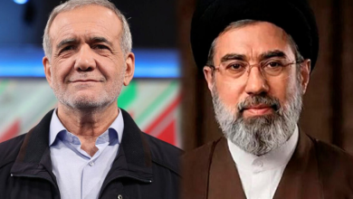 مجتبى خامنئي المرشد الإيراني والرئيس مسعود بزشكيان / صورة من الانترنت