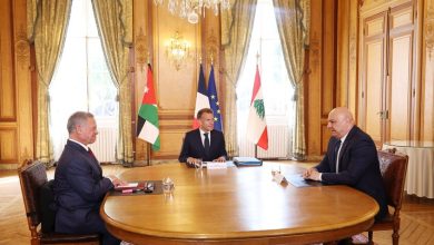 الرئيس اللبناني جوزيف عون والرئيس الفرنسي إيمانويل ماكرون وملك الأردن عبدالله الثاني. / LBpresidency via X
