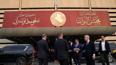 نواب البرلمان العراقي قبل التئام المجلس للتصويت على تشكيلة حكومة الزيدي - أكتوبر 2026. / AP